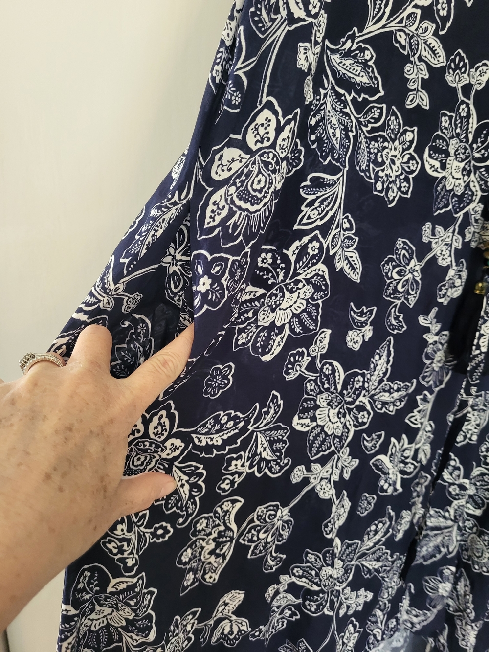 Ella Moon- Lg- EUC Navy Floral Maxi Dress with Drawstring Waist - Picture 6 of 7